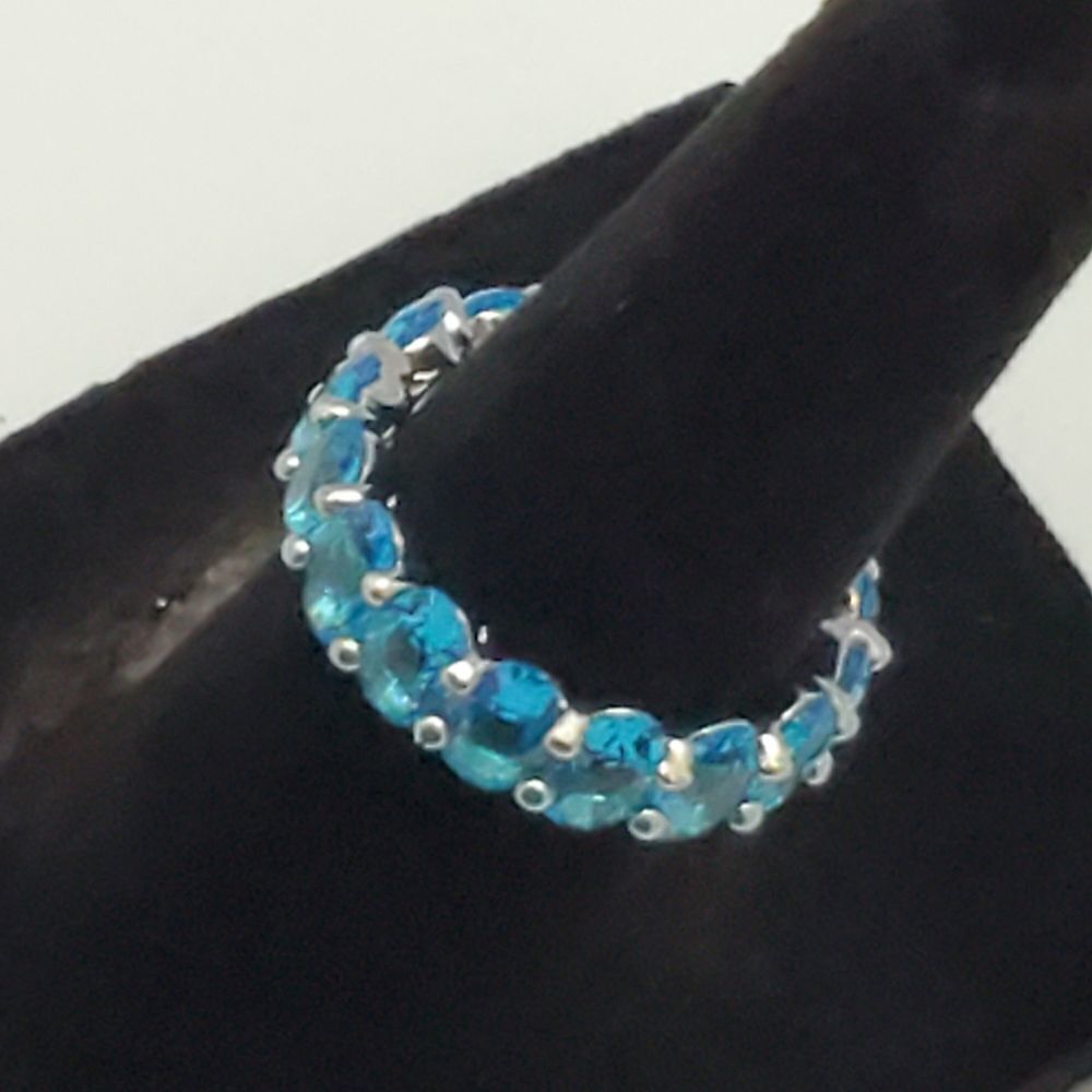 Blue Eternity Ring‎ - Picture 11 of 12